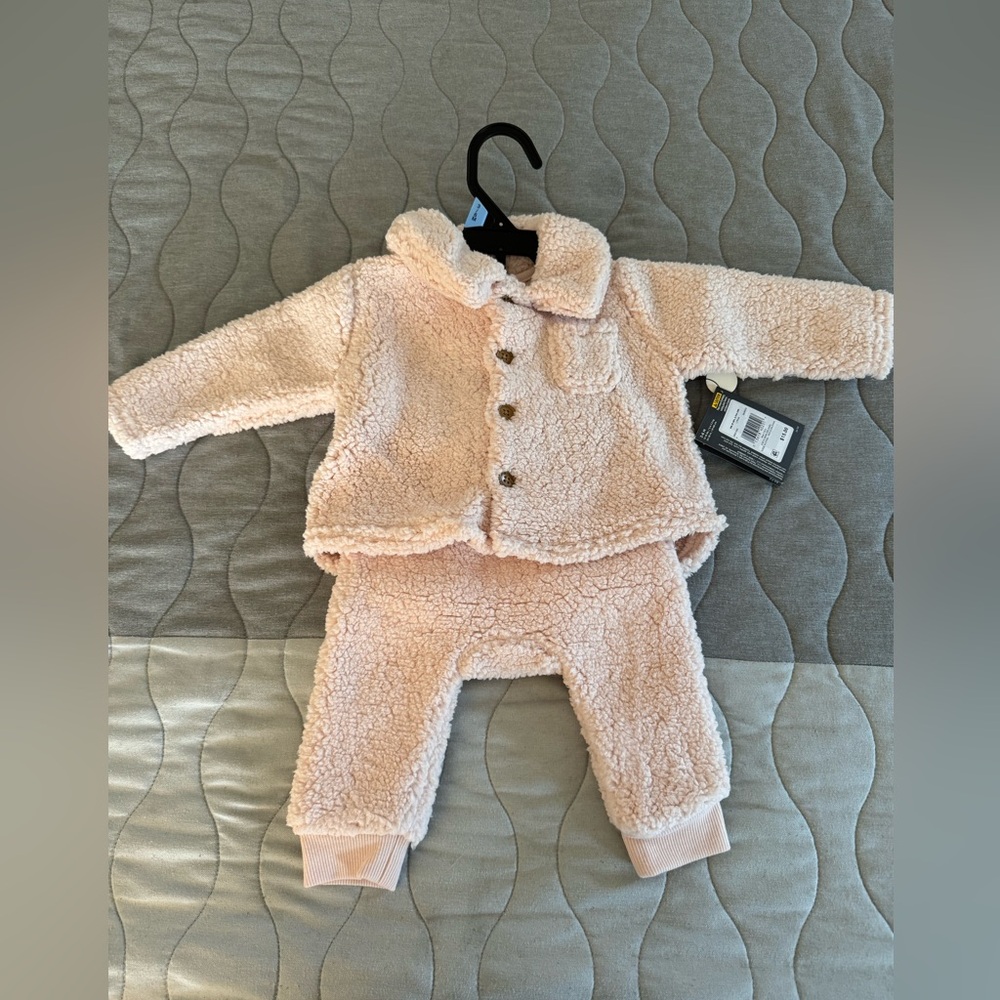 Baby Girl Sweat Outfit 3-6 Months